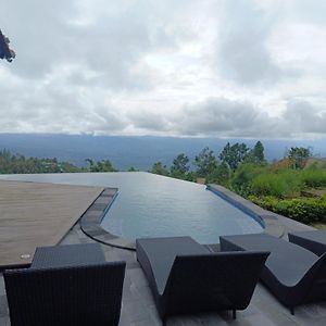 Munduk Tentrem Resort